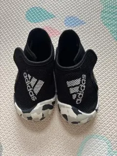 adidas ベビーサンダル 黒/迷彩 13.0cm