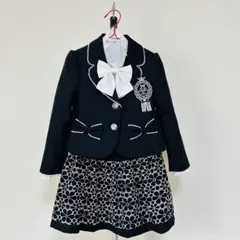 卒園.入学式 女子 黒ジャケット+スカート+ワッペン3点セット＋ブラウス付き