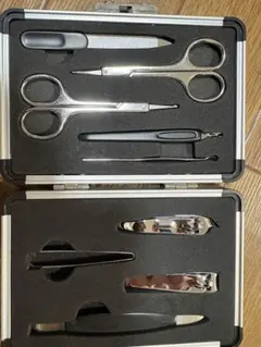 爪切り　ピンセットなどのサムネイル