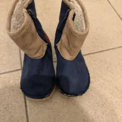 Item thumbnail for item a8dfbf0a-9672-4f09-9b23-56edfed1c84b