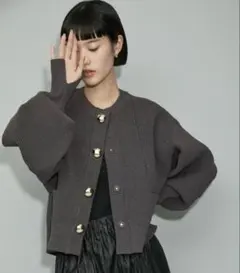 【WEB限定】・【サステナブル】BIGボタンニットカーディガン
