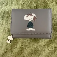 スヌーピー　刺繍　三つ折り財布　くすみグレー