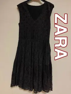 ZARA 黒　ワンピース　Vネック