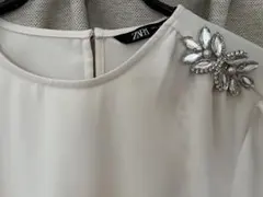 zara ブラウス　xsのサムネイル