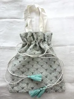リバティ巾着トートバッグ　A4サイズML　ダブルフリル参考 リバティ巾着トートバッグ A4サイズML ダブルフリル参考 - メルカリ
