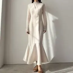 Louere　深Vネックツイードマーメイドジャンパースカート