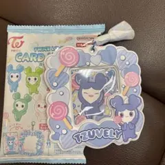 TZUVELY キャラクターフレームキーホルダー