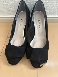 美品❣️DIANA ダイアナ パンプス ブラック リボン　スゥエードのサムネイル