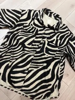 ゼブラ柄フリースシャツ