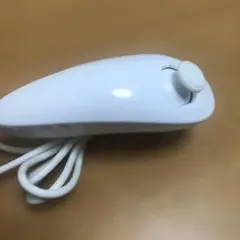 【匿名　送料無料】442-63家庭用ゲーム機　任天堂Wiiヌンチャクホワイト