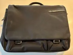 【TUMI】ビジネスバッグ ブラック★美品★大きめA4