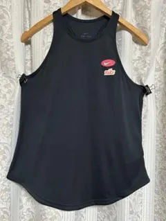 ナイキ　レーサーバック　タンクトップ黒　レディースL