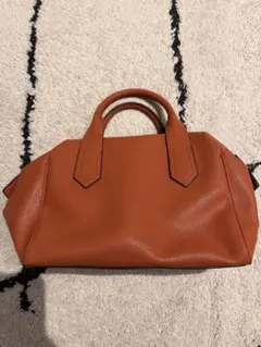 オレンジ レザー ハンドバッグCHARLES & KEITH