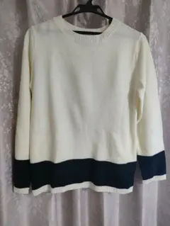 アイボリー　ネイビー　長袖　ニット　セーター　洋服　服　ファッション　トップス