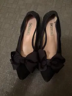 【24時間限定値下げ‼️】Diana 黒スエード フラットシューズ リボン付き