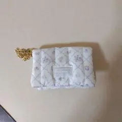 ポーチ