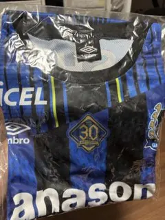 ガンバ大阪 30周年記念 ユニフォーム UMBRO 12番 - メルカリ