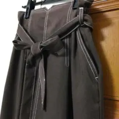 未使用　ブラウン フレアスカート リボン付き　ステッチ　アベイルCHIPCLIP