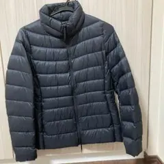 ウルトラライトダウンジャケット　レディース　ユニクロ　黒