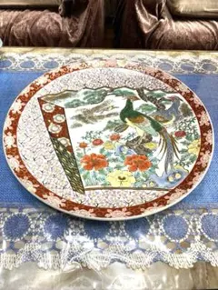 有田焼　大皿　飾り皿　孔雀　朱色
