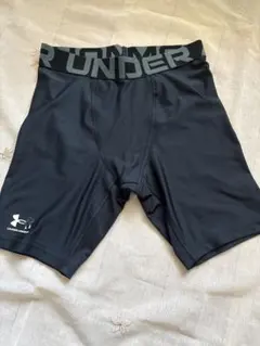 【美品】Under Armour コンプレッションショーツ YXLブラック