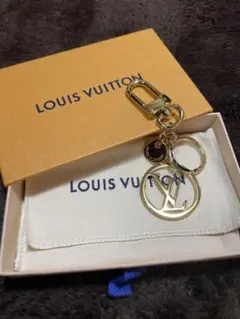 ルイヴィトン ポルトクレ LVヴィゾン ミンク チャーム ファー ✨️極美品✨️ ルイヴィトン ポルトクレ LVヴィゾン ミンク チャーム