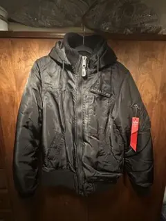 ALPHA INDUSTRIES　フライトジャケット　フード取り外し可能