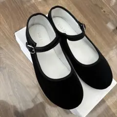 ストラップパンプス