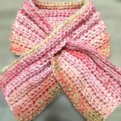 ラメ入りピンク系グラデーション ミニマフラー、ハンドメイド