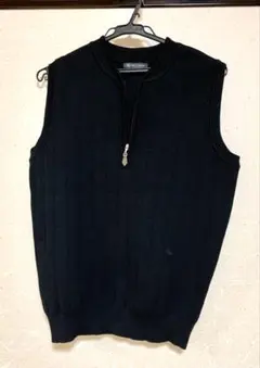 黒 ジッパーノースリーブニット