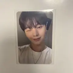 BTOB ユクソンジェ　個人展グッズ GPIH-chb0AAxjgz.jpg