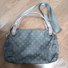 Item thumbnail for item c71da7c6-06a5-4265-91d6-d39efa93d304