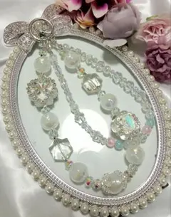 ホワイト系 携帯ストラップ ハンドメイド