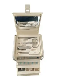 Item thumbnail for item f6b6ee6c-22d6-45f8-bfff-8e64719517fb