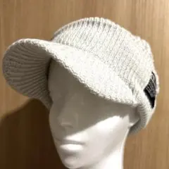 【美品】ライトグレー ケーブル編み ニットキャップ フリーサイズ