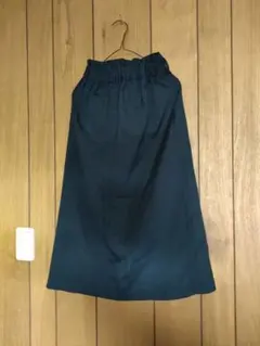 GU 膝下丈スカートのサムネイル