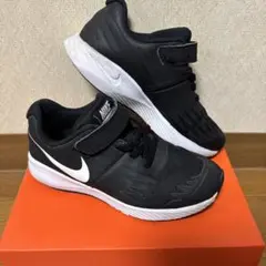 キッズNike ブラック スニーカー ベルクロ18cm