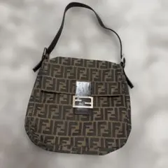 FENDI FFロゴショルダーバッグ