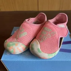 adidas ピンク ベビーサンダル　14.0