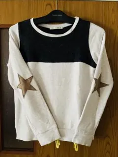 LUCA/LADY LUCK LUCA星の刺繍入り長袖トップスのサムネイル