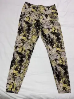 H&M スポーツレギンス Mサイズ