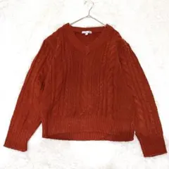 M300 【ユニクロ】 ケーブル編みニット セーター プルオーバー Vネック