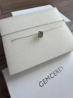 GEMCEREY ネックレス キューブ 星柄