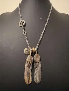 金爪上金フェザーネックレス