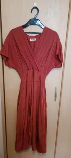 テラコッタ ロングワンピース 半袖