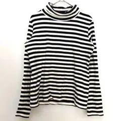 【ユニクロ】 タートルネック長袖　 M 　黒と白のストライプ