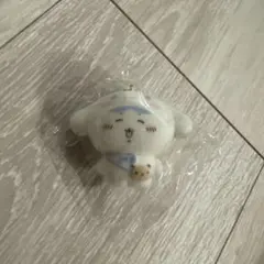 ちいかわ サンリオ フロッキーマスコットチャーム ハチワレ シナモロール