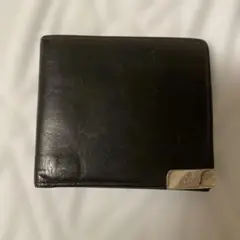 黒の革二つ折り財布