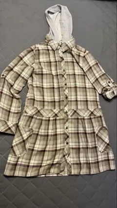 Item thumbnail for item 467f3919-df05-4a23-8eb9-68207667a54a