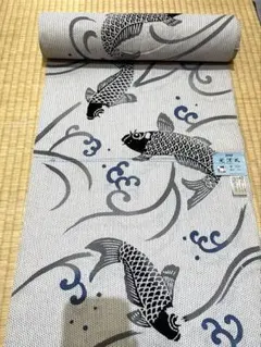 値下げしました。 綿100% 鯉と波模様 浴衣生地